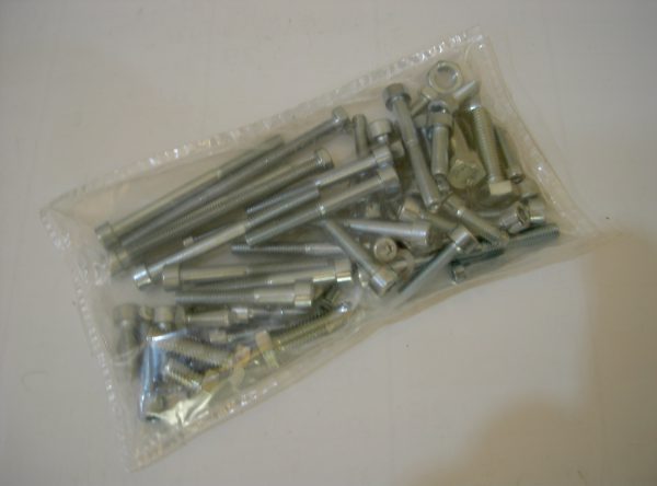 SCHRAUBENSATZ zur MOTOR-REVISION RM 150